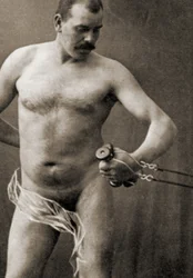 Nudo maschile che tiene la maniglia di una macchina a cavo, c.1910